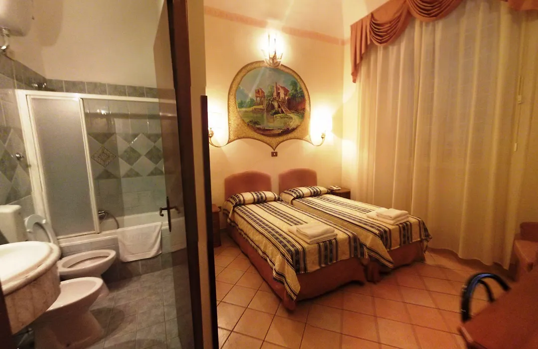 Cambridge Hotel-1