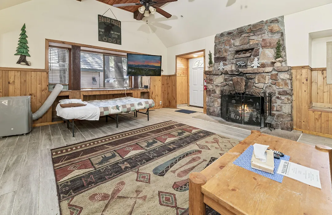 Big Bear Lakefront Lodge-1