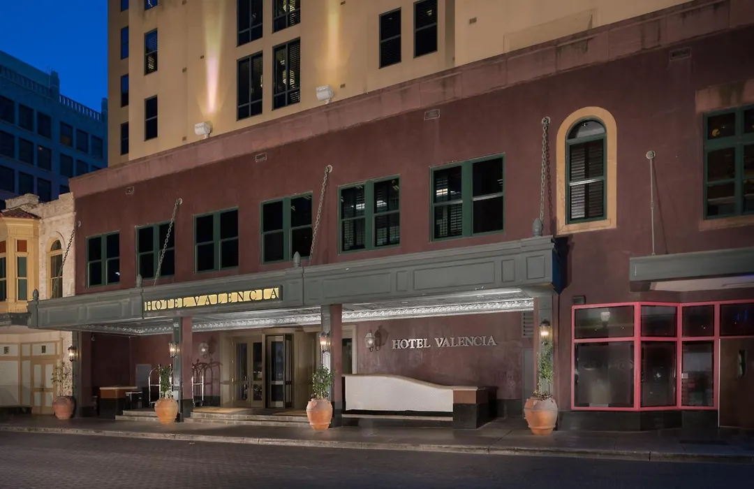 Hotel Valencia Riverwalk-1