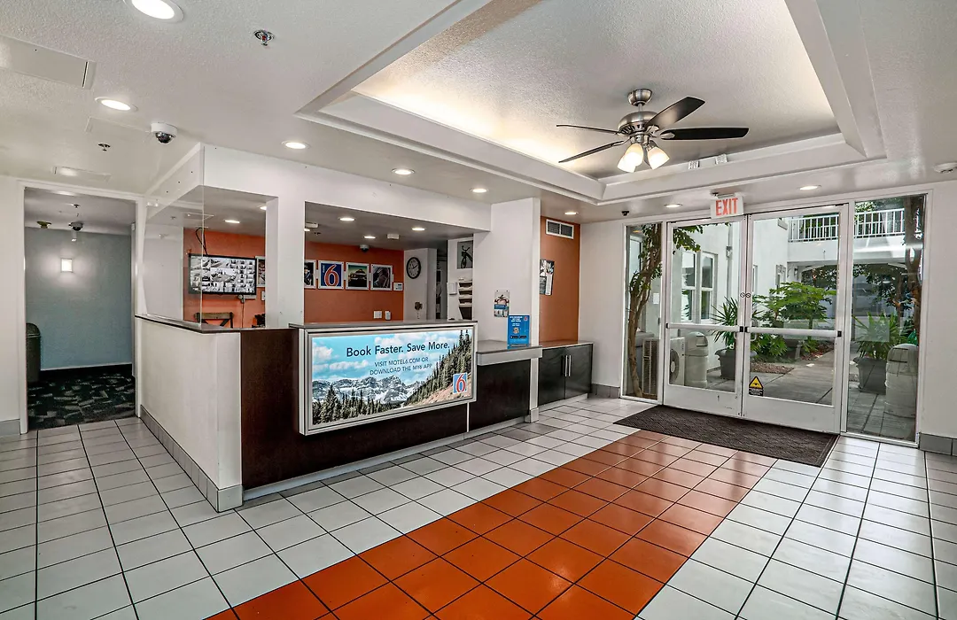 Motel 6-San Diego, Ca - Downtown-1
