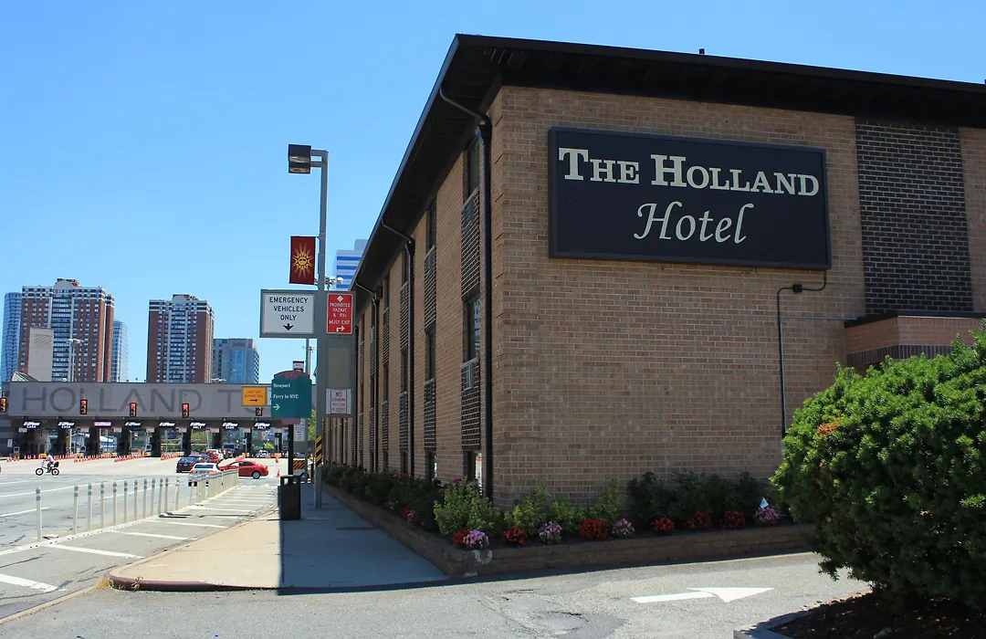 Holland Hotel Jersey City Free Parking-1