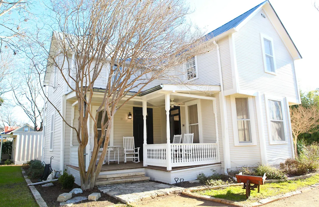 Hoffman Haus-1