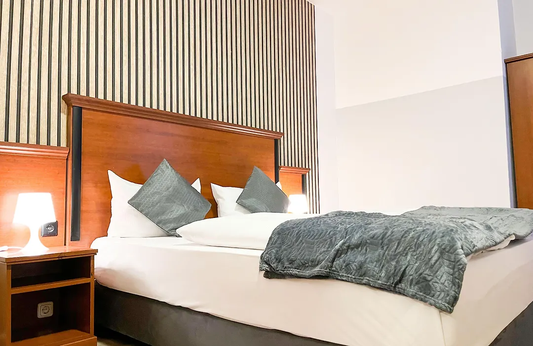 City Hotel West Frankfurt City Centre-1