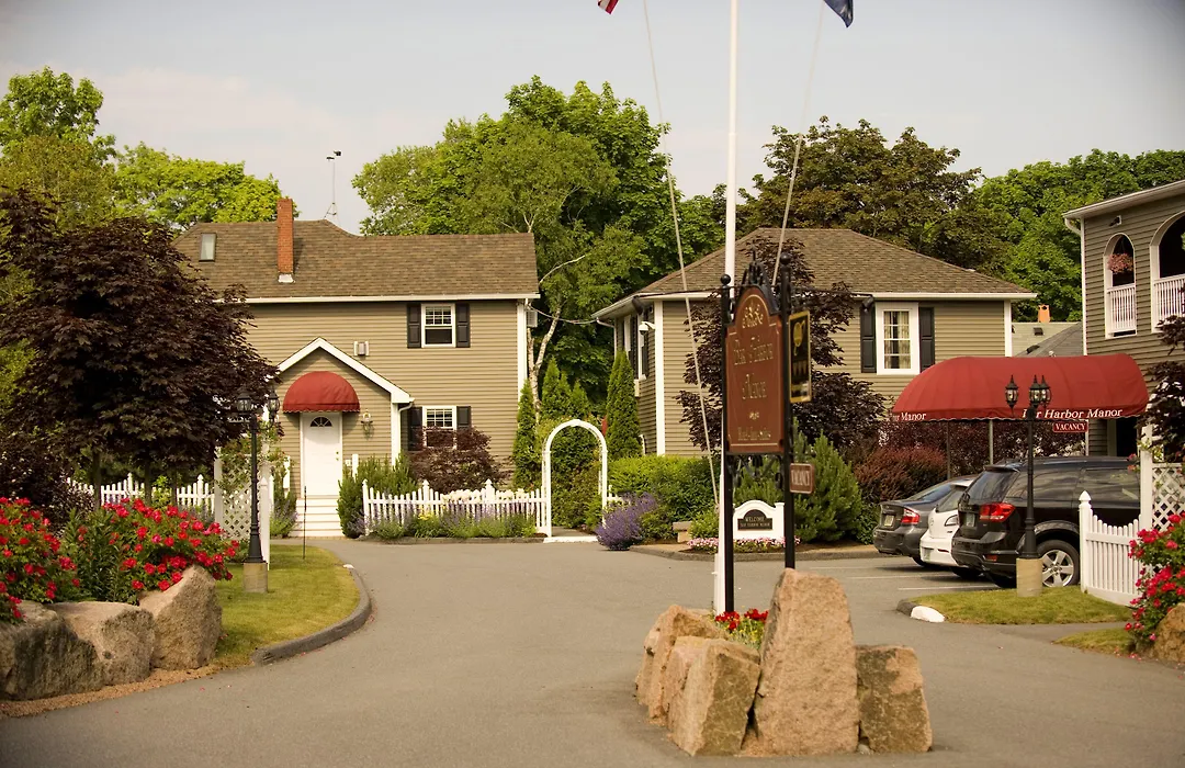 Bar Harbor Manor-1