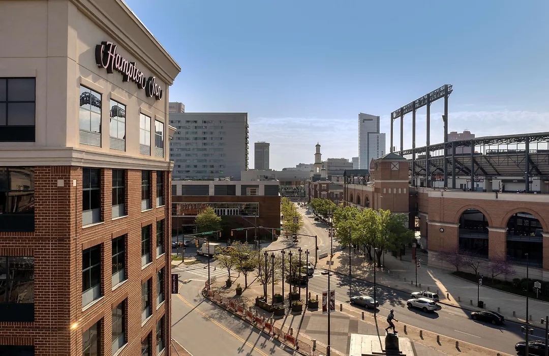 Hampton Inn Baltimore-Downtown-Convention Center-1