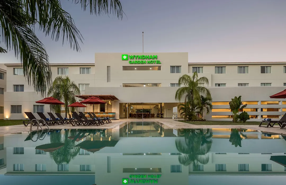Wyndham Garden Playa Del Carmen-1