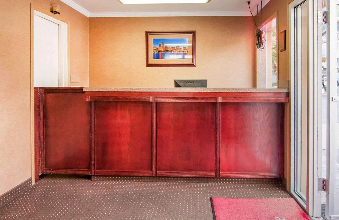 Econo Lodge Portland Downtown-1
