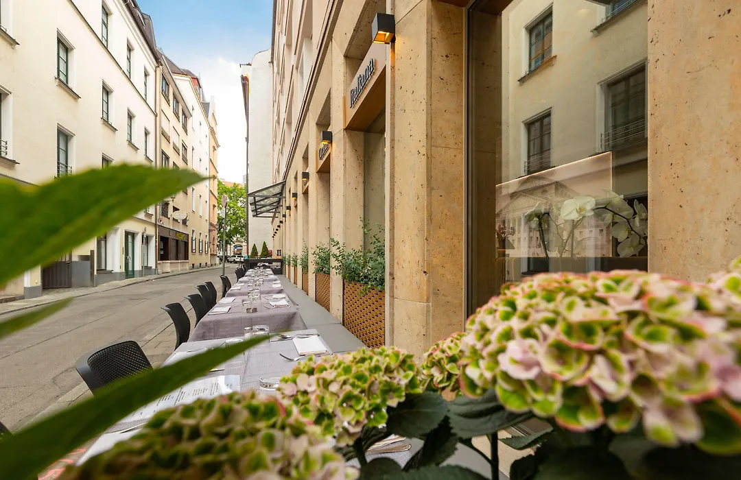 Hotel An Der Oper-1