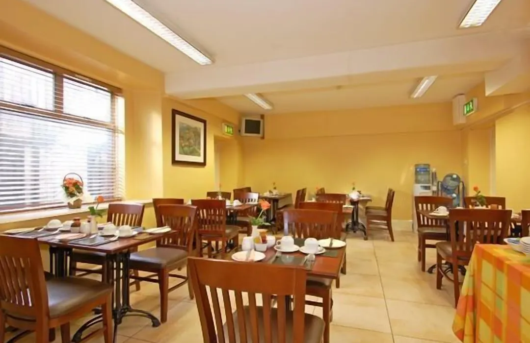 Maple Hotel-1