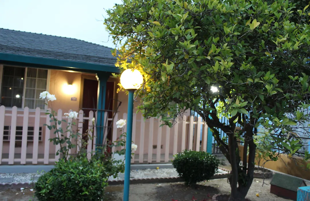 Riverside Inn & Suites Santa Cruz-1