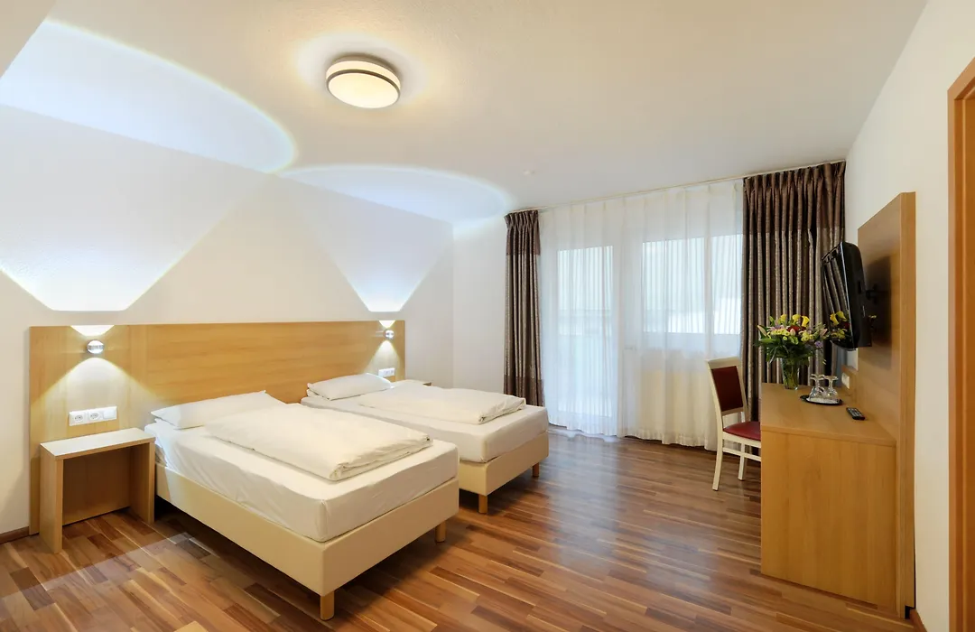 Bellevue Hotel-1