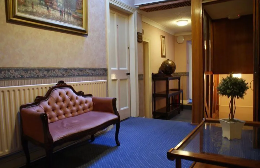 Wards Hotel-1