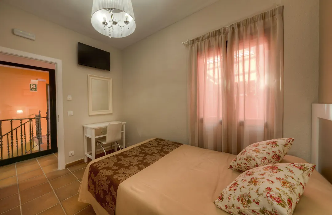 Hotel Dona Lina-1