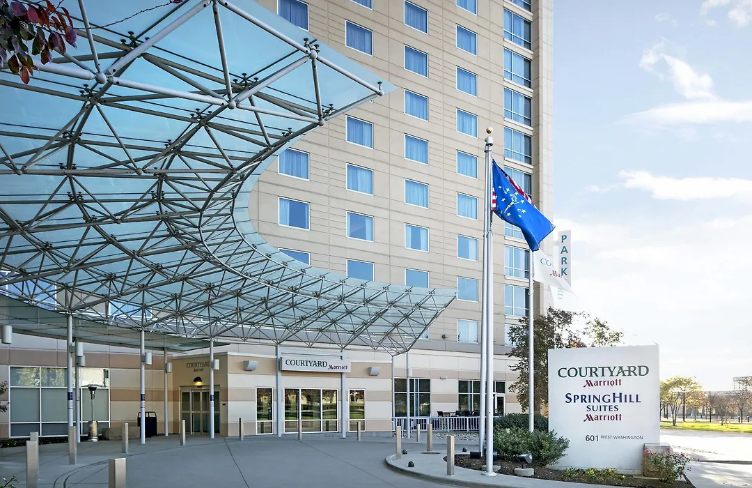 Courtyard By Marriott Indianapolis Downtown-1