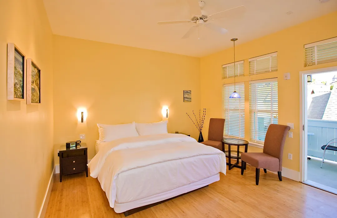 Pacific Blue Inn-1