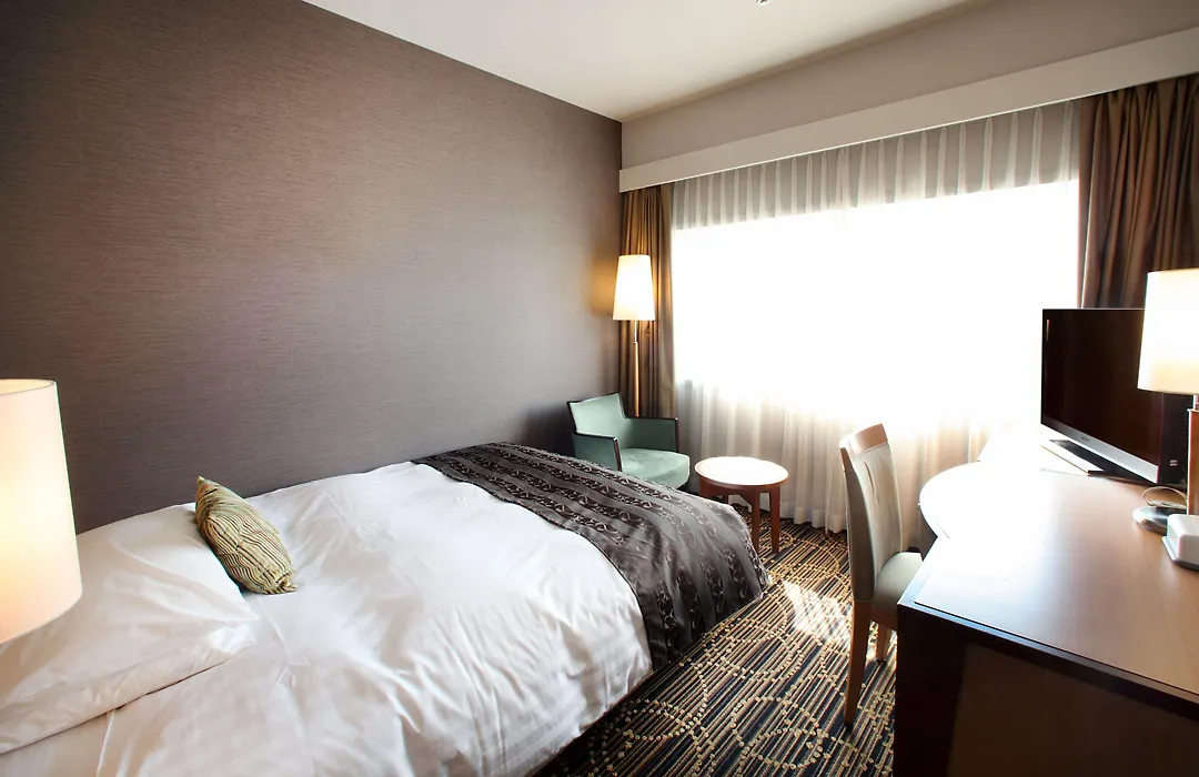 Kkr Hotel Tokyo-1