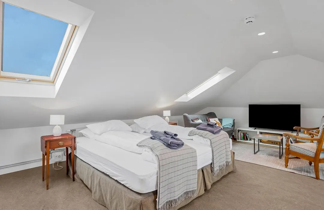 Freyja Guesthouse & Suites-1