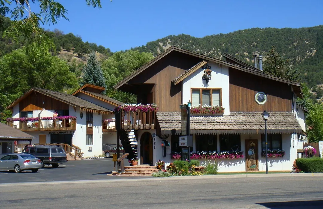 Starlight Lodge-1