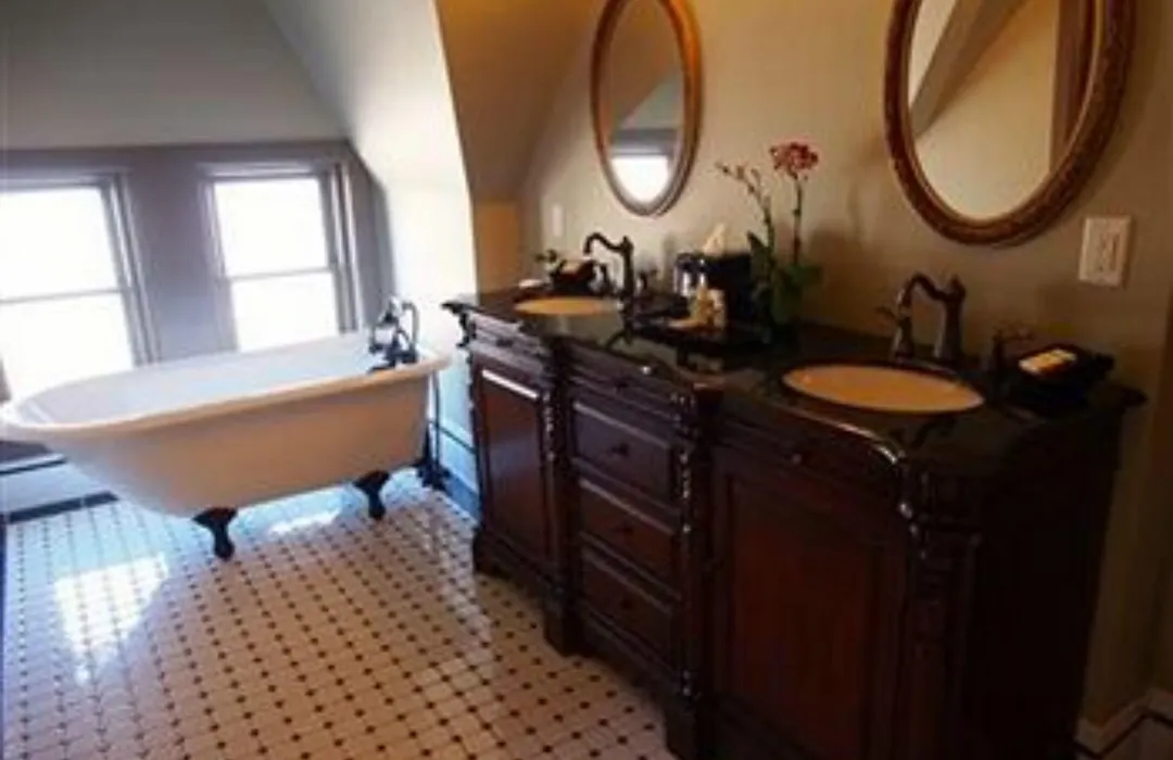 Patterson Inn-1