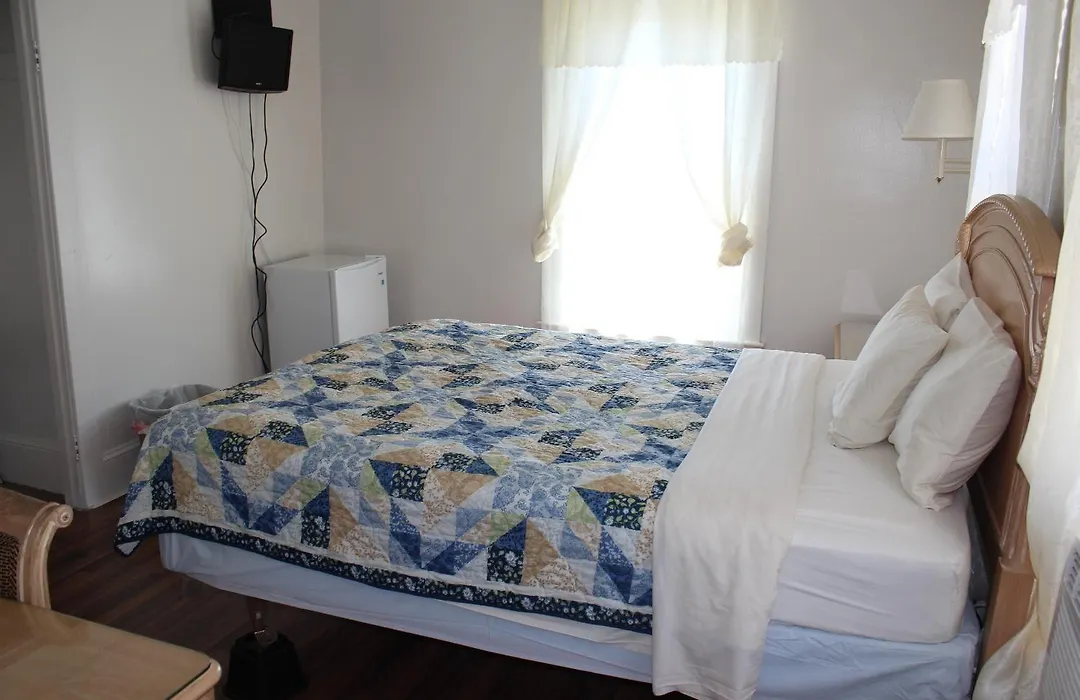 Surf Villa Hotel-1