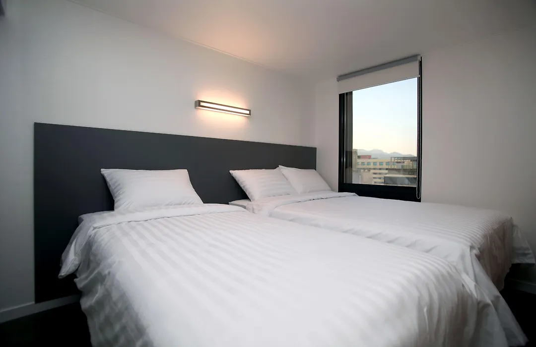 Kstar Metro Hotel-1