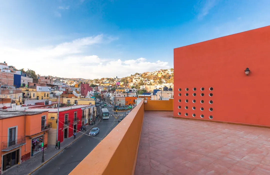 Hotel Real De Leyendas-1