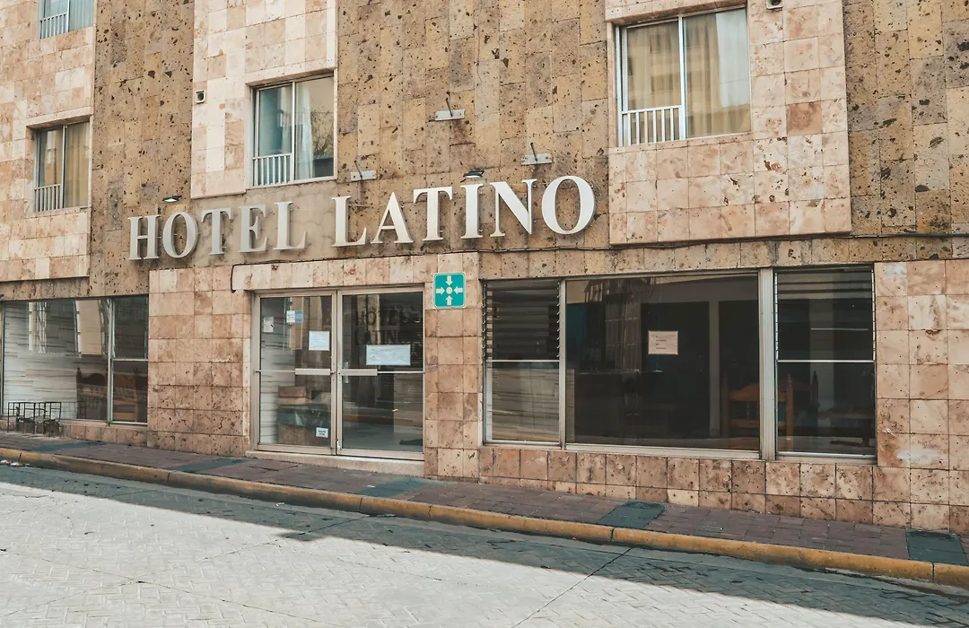Hotel Latino-1