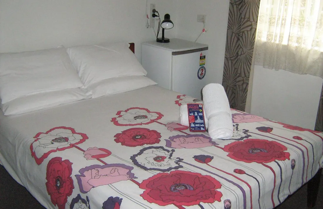 Kookaburra Inn-1
