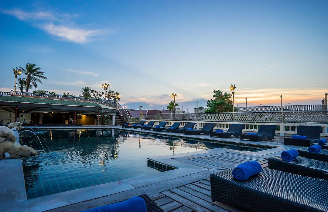 D&D Inn Khaosan-1