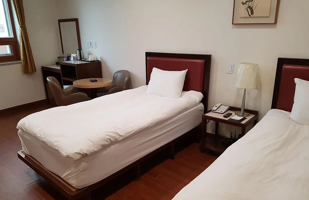 Youngbin Hotel-1