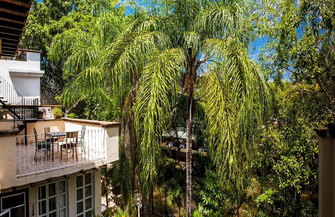 Garlands Del Rio Riverside Boutique Hotel-1