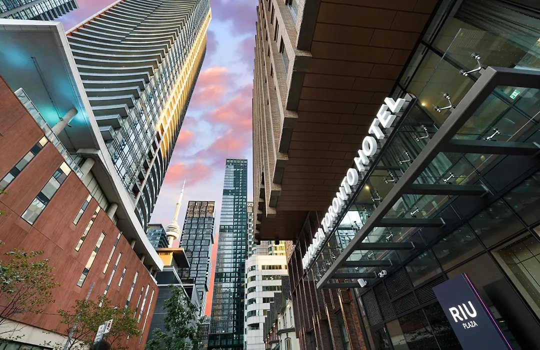 Riu Plaza Toronto-1