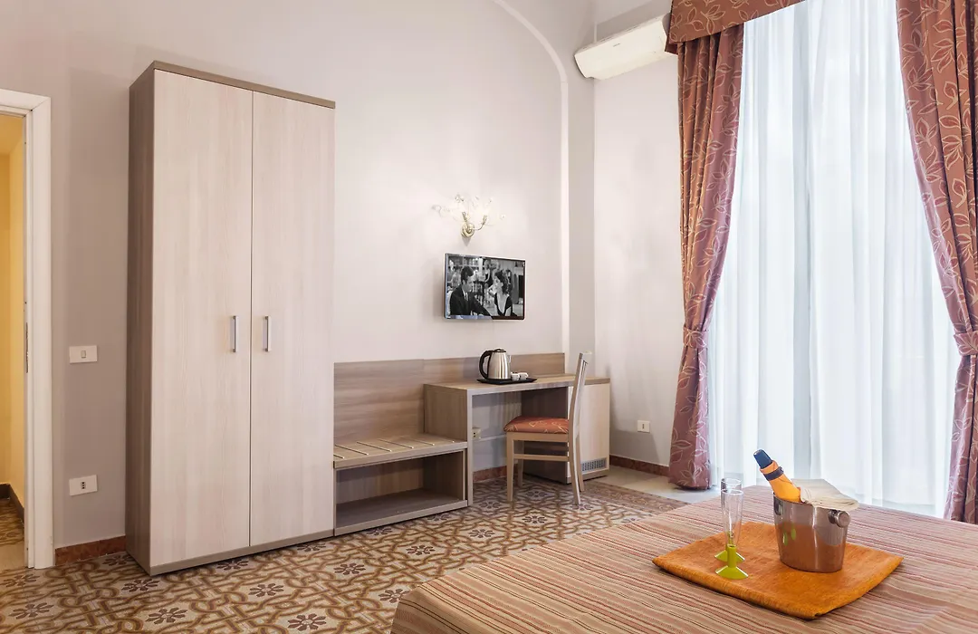 Domus Napoleone-1