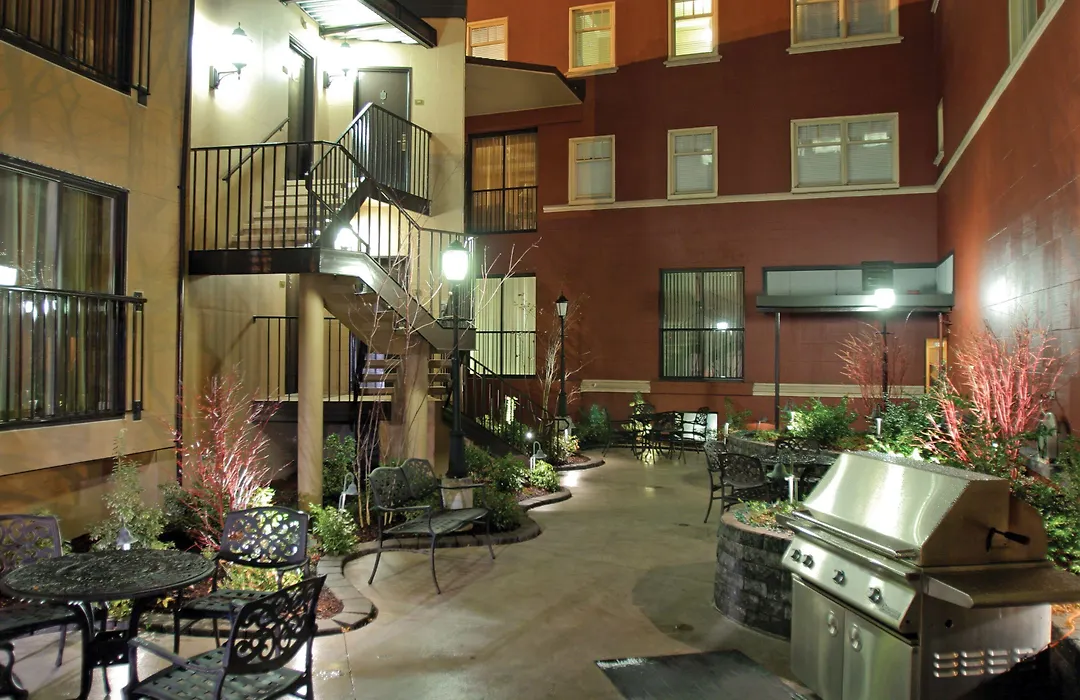 Worldmark Seattle - The Camlin-1