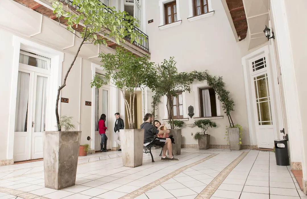 Milhouse Hostel Hipo-1