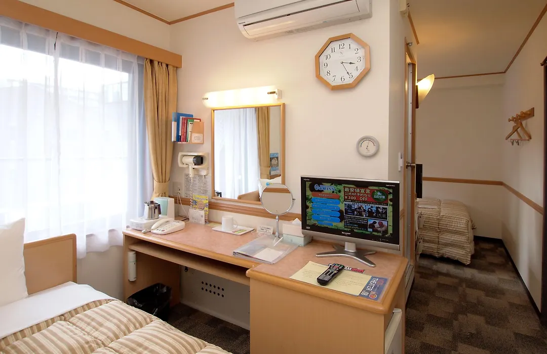 Toyoko Inn Kyoto Gojo-Karasuma-1