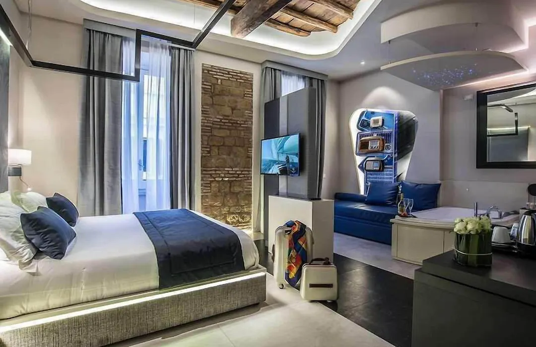 Via Veneto Prestige Rooms-1