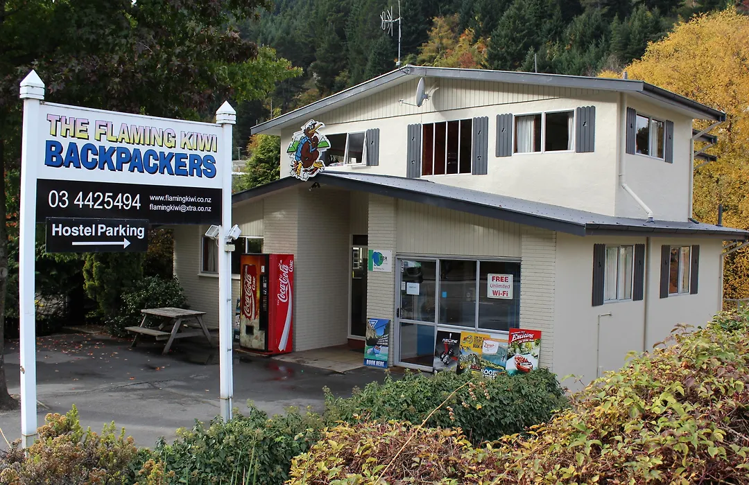 The Flaming Kiwi Backpackers-1
