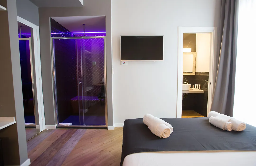 Ara Suite-1