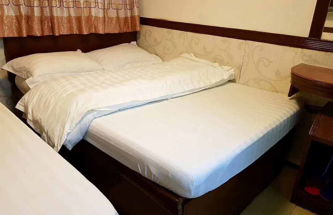 Astronaut'S Hotel-1