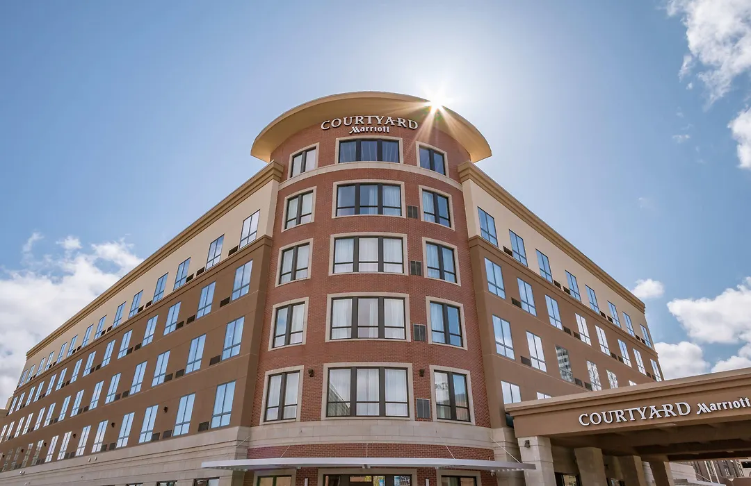 Courtyard By Marriott South Bend Downtown-1