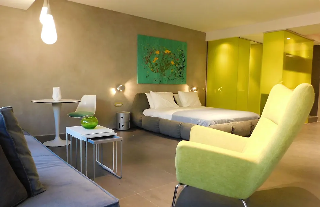 101 Adrianou Apartments-1