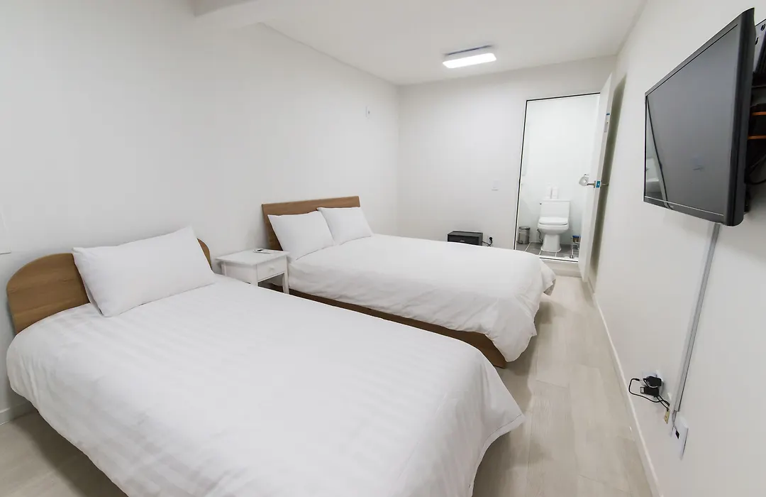 Kpop Haus-1