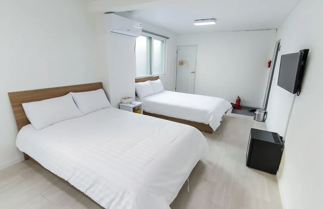 Kpop Haus-1