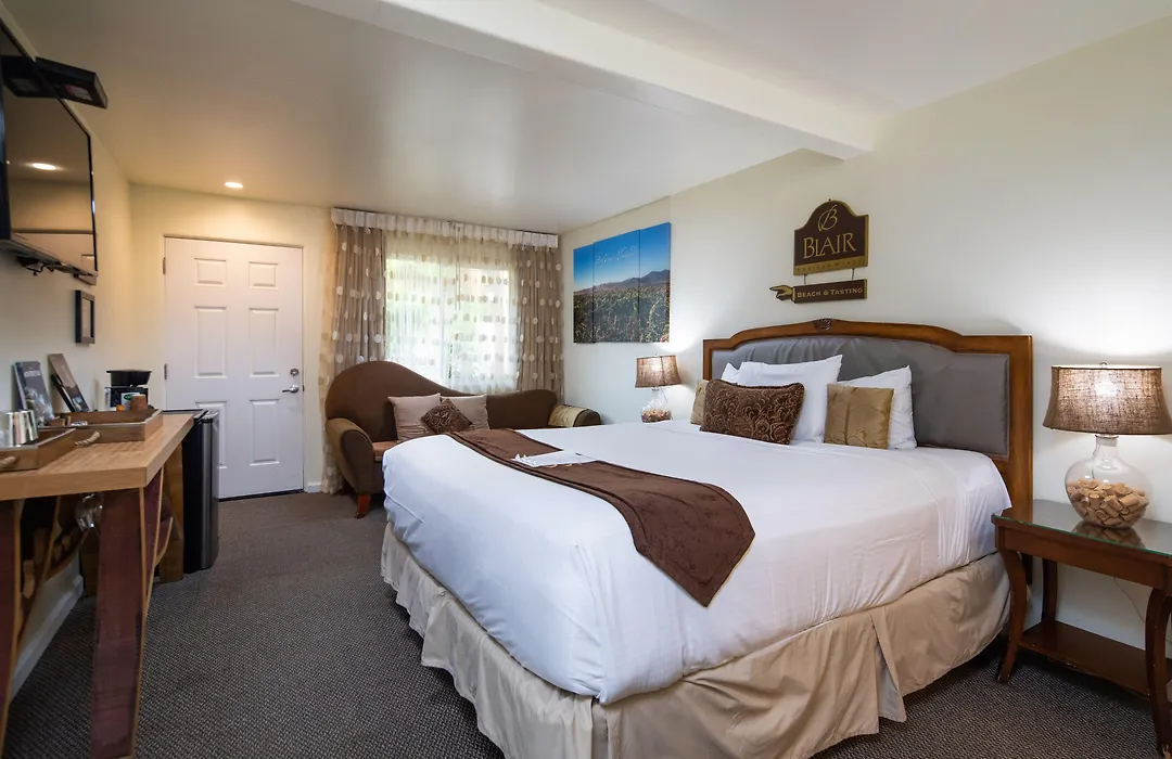 The Vendange Carmel Inn & Suites-1