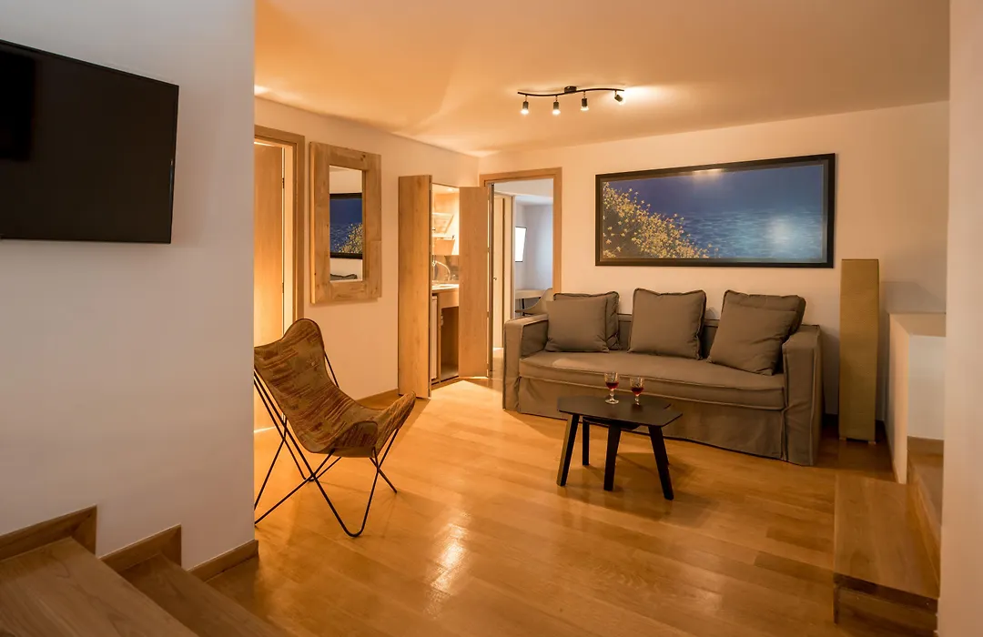 Fos Downtown Suites-1