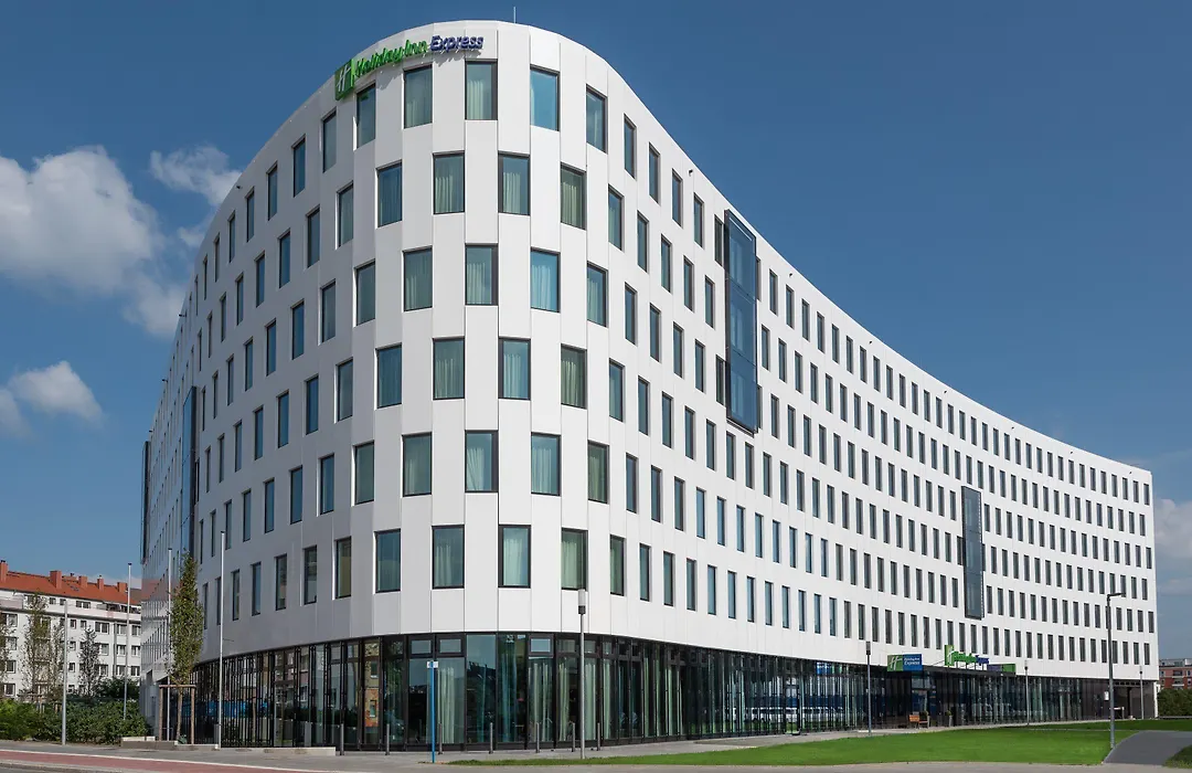 Holiday Inn Express Duesseldorf - Hauptbahnhof By Ihg-1