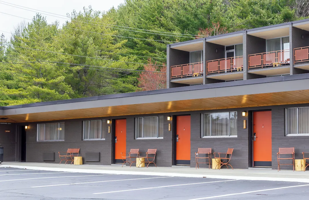 Rhode'S Motor Lodge-1