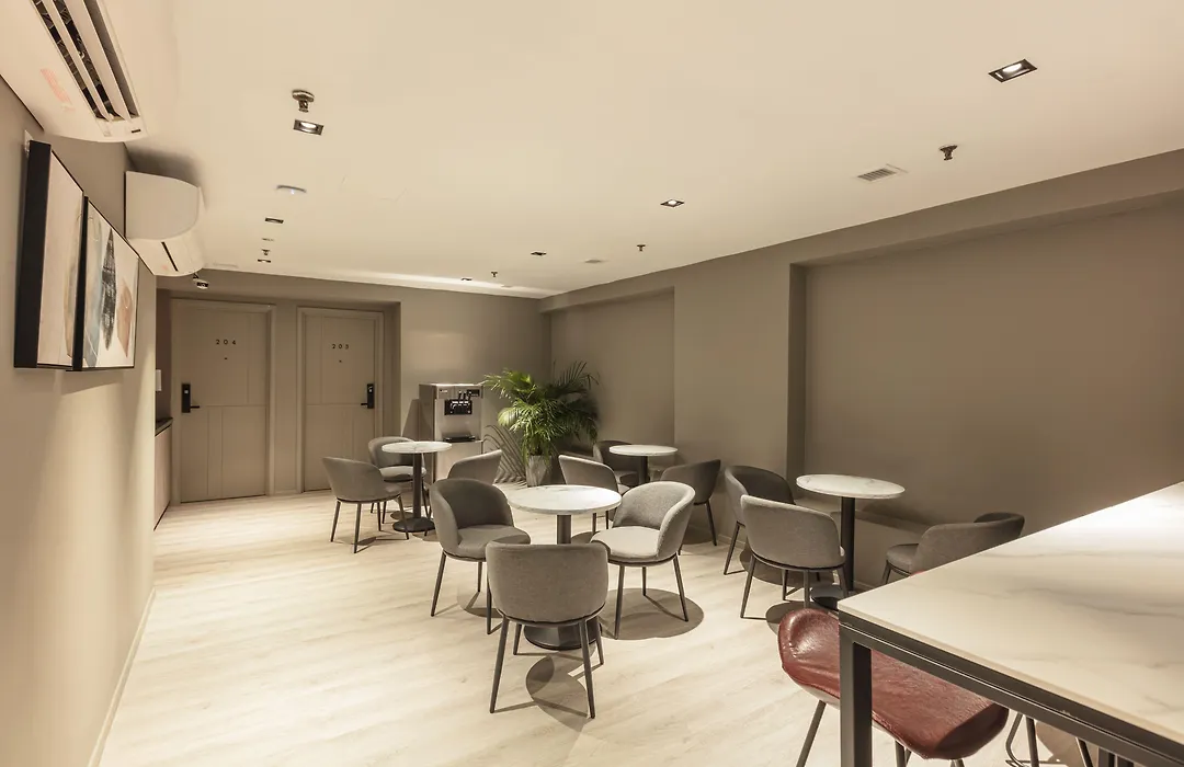 Hotel Calmo Bugis-1