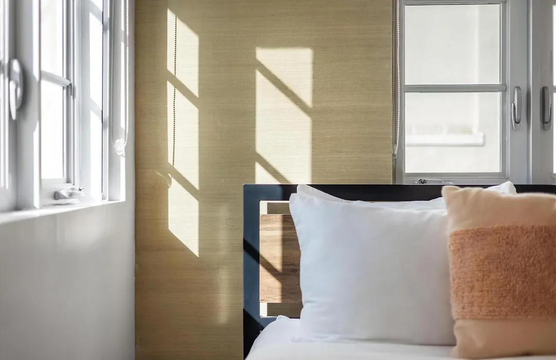 Luxuri Suites-1
